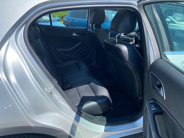 MERCEDES-BENZ GLA 220 d Automatic 4Matic Premium
