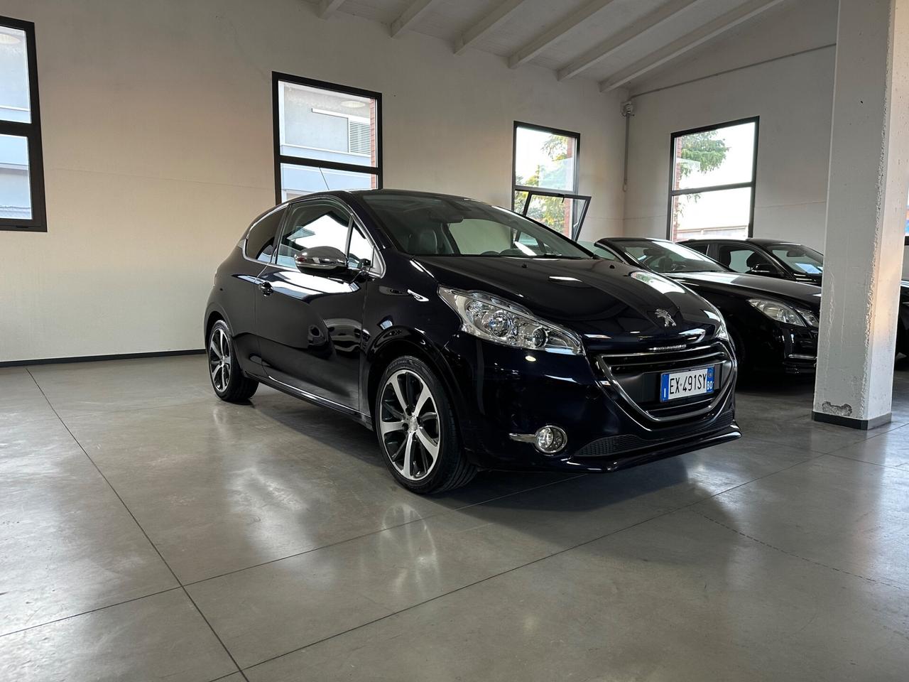 Peugeot 208 1.6 e-HDi 92 CV Stop&Start 5 porte Allure