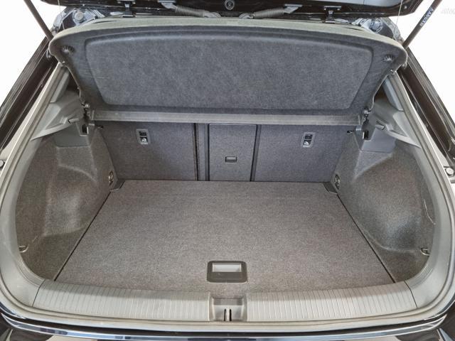 VOLKSWAGEN T-Roc 1.5 TSI ACT DSG R-Line