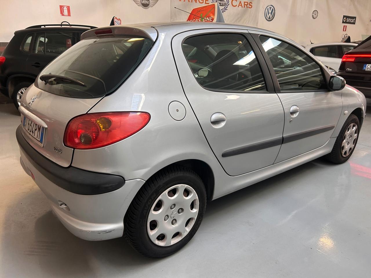 Peugeot 206 1.1 5p. XT