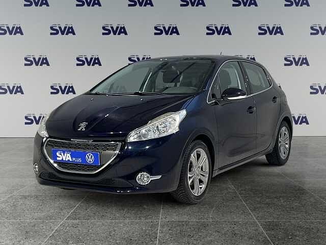 Peugeot 208 1.4HDI 68CV Allure - NEOPATENTATI