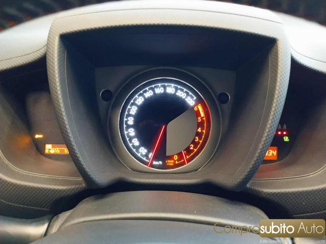 TOYOTA Urban Cruiser 1.4 D-4D AWD Luxury