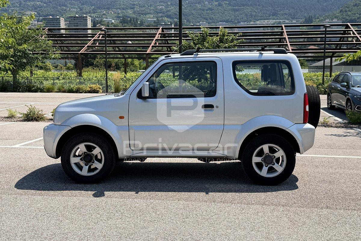 SUZUKI Jimny 1.3i 16V cat 4WD JLX Più
