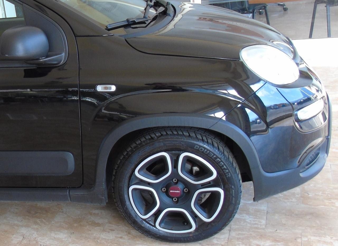 New Fiat Panda Hybrid City Cross (SCONTO ECOBONUS)