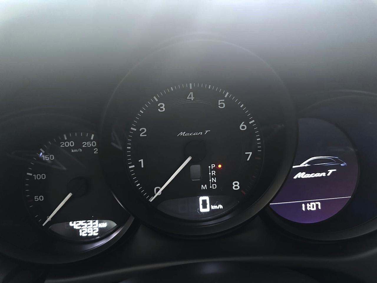 Porsche Macan 2.0 T 265cv pdk