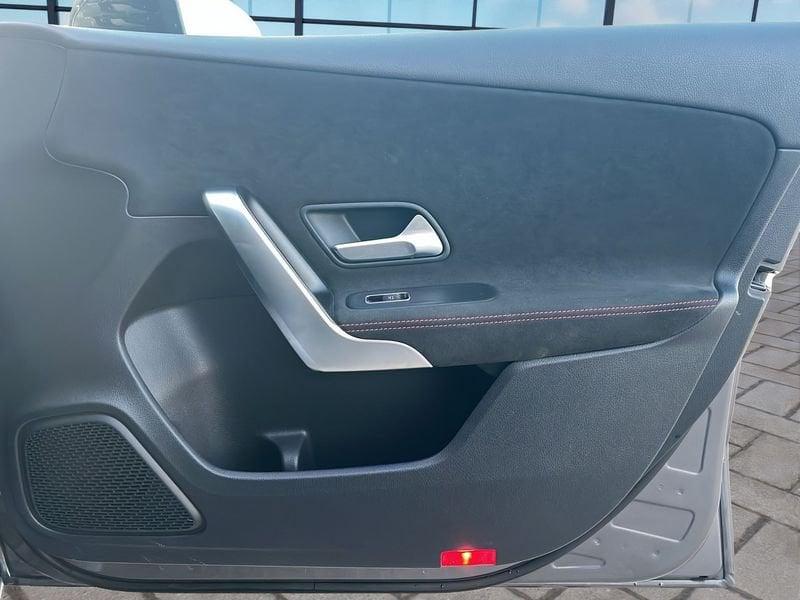 Mercedes-Benz Classe A A 200 d Automatic Premium Night