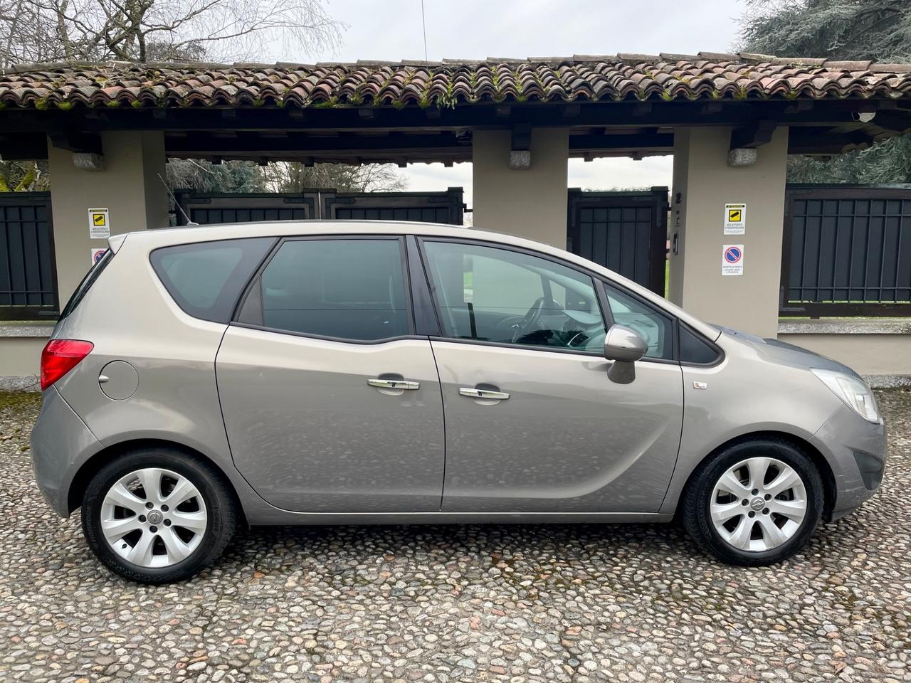 Opel Meriva 1.7 CDTI Cosmo *AUTOMATICA*