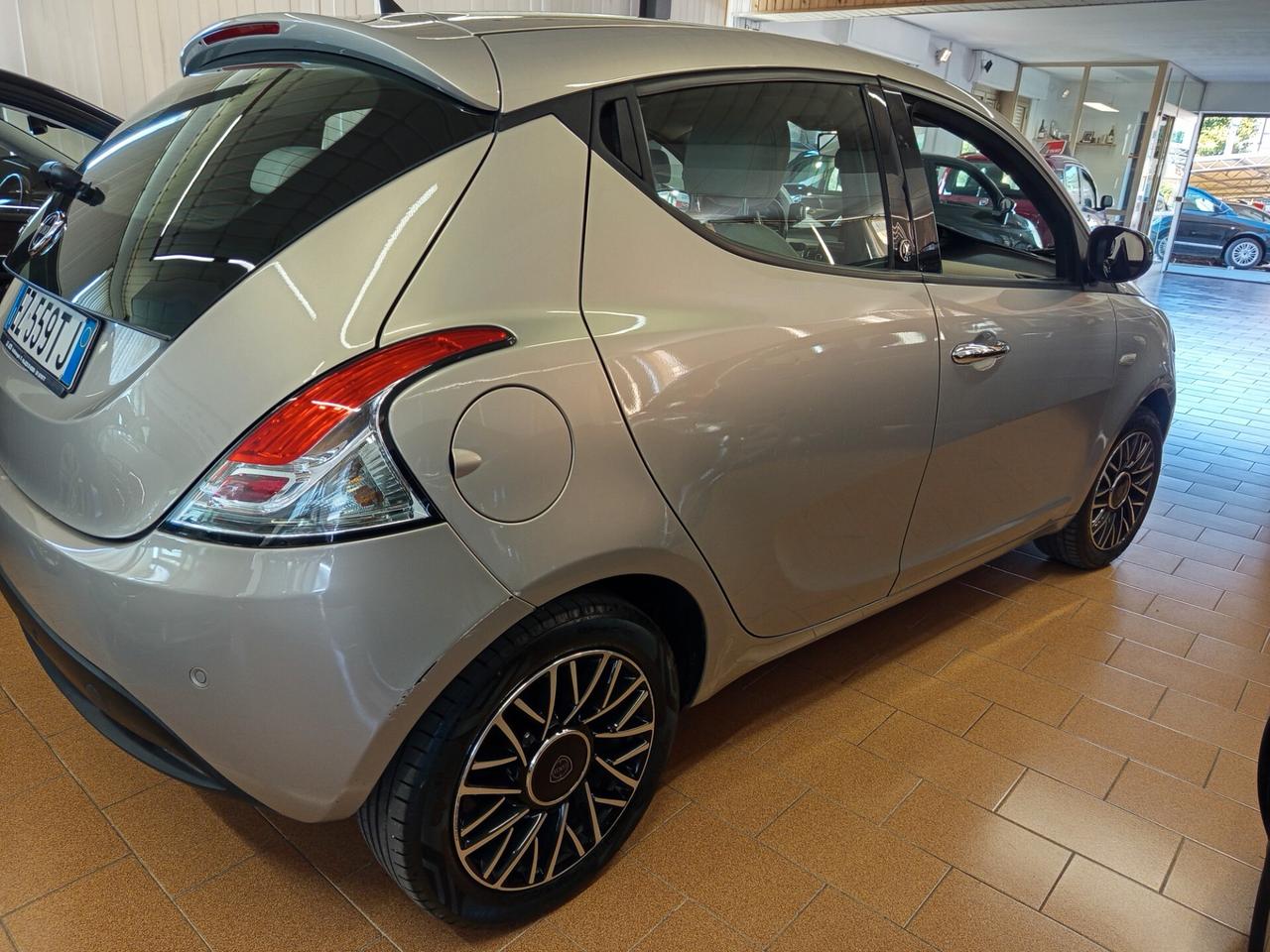 Lancia Ypsilon 1.3 Mjt diesel, 165 Mila chilometri ok neopatentati