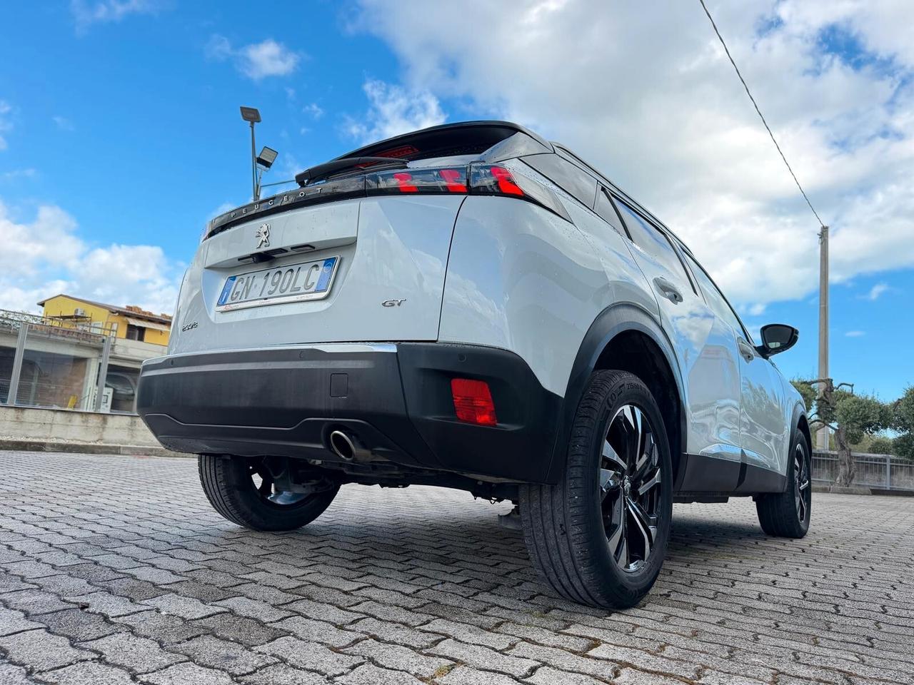 Peugeot 2008 BlueHDi 130 S&S EAT8 GT