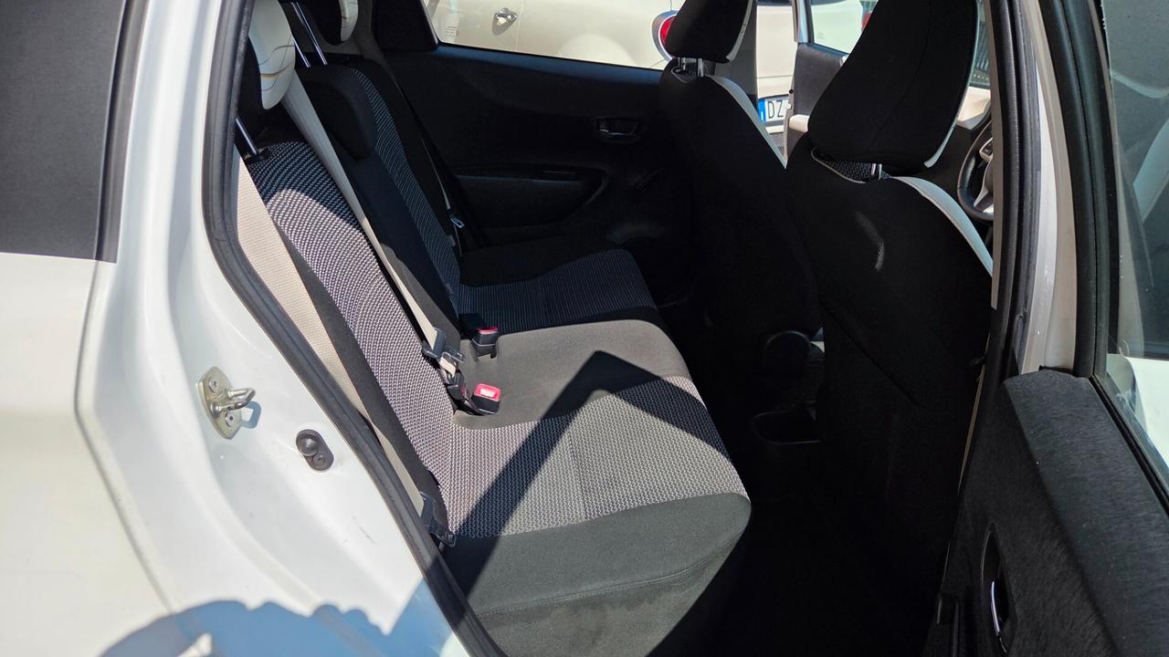 Toyota Yaris 1.3 5 porte Trend unico proprietario
