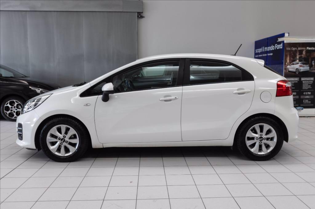 KIA Rio 5p 1.2 Cool eco Gpl del 2017