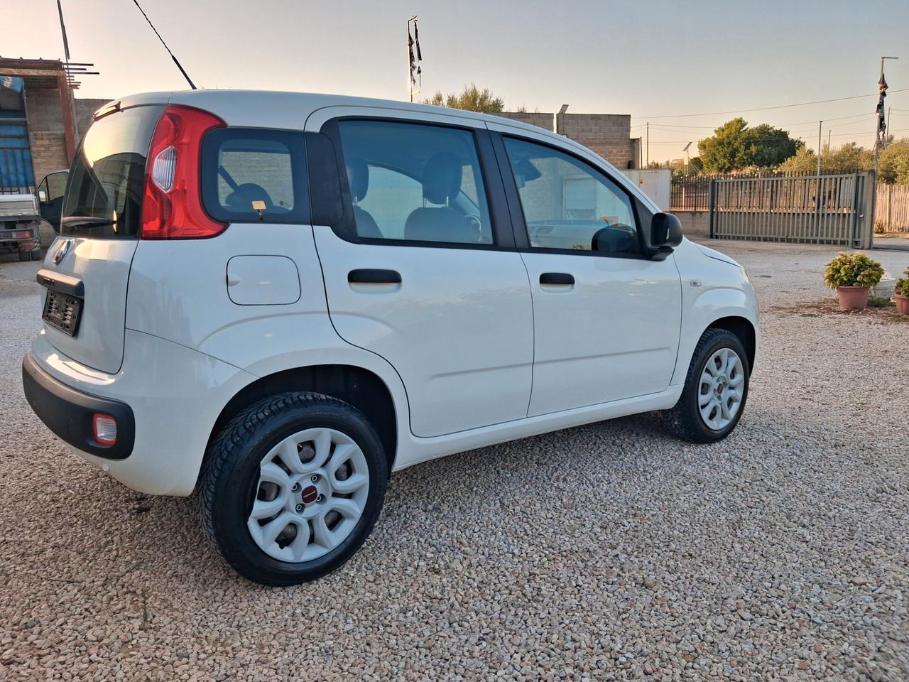 Fiat Panda 0.9 TwinAir Natural Power solo64.000km