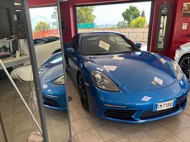 Porsche 718 Spyder 718 Cayman 2.0