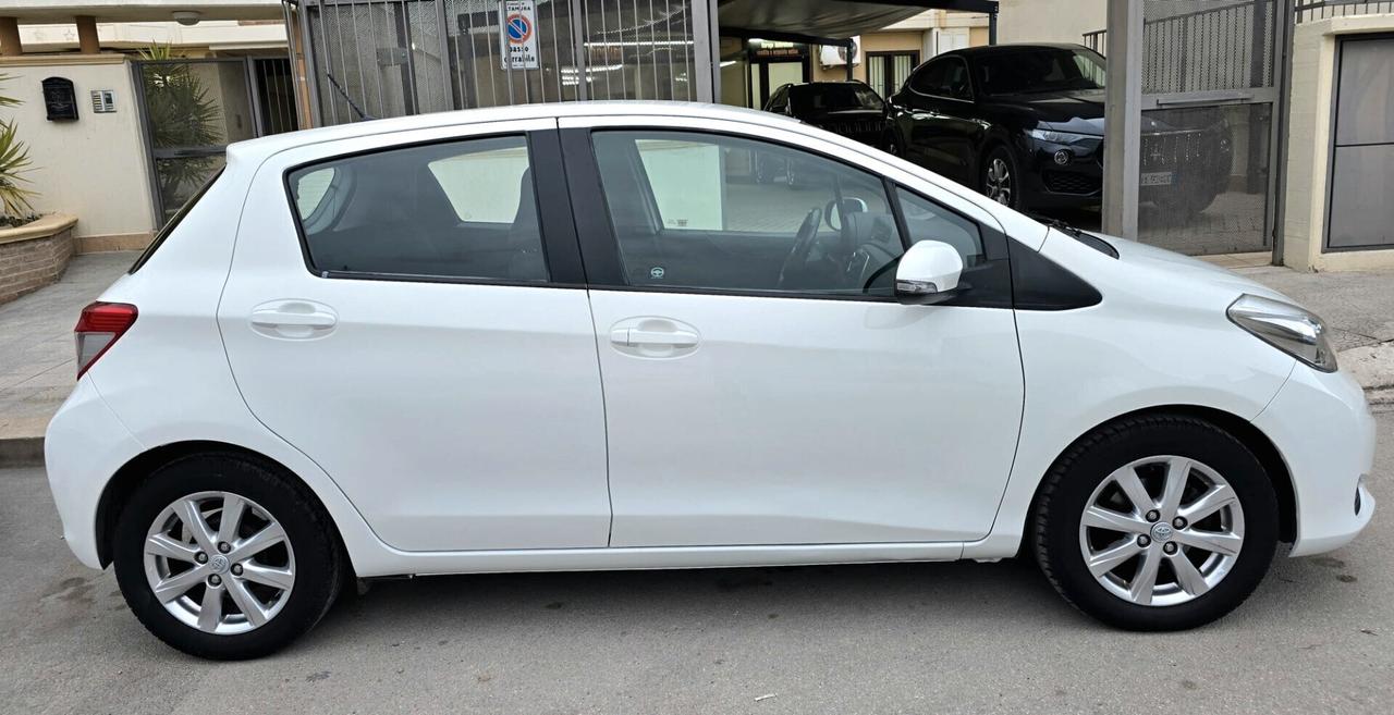 TOYOTA YARIS 1.4 D4D 90cv STYLE 6m