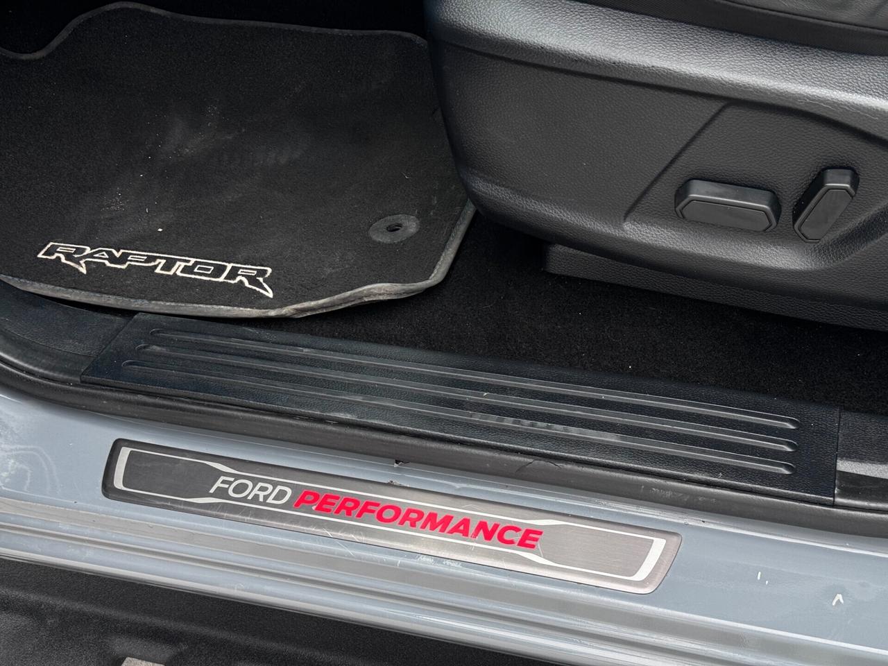 Ford Ranger RAPTOR 2.0 TDCi aut. 213CV*PREZZO REALE*GOMME NUOVE*CAMERA*