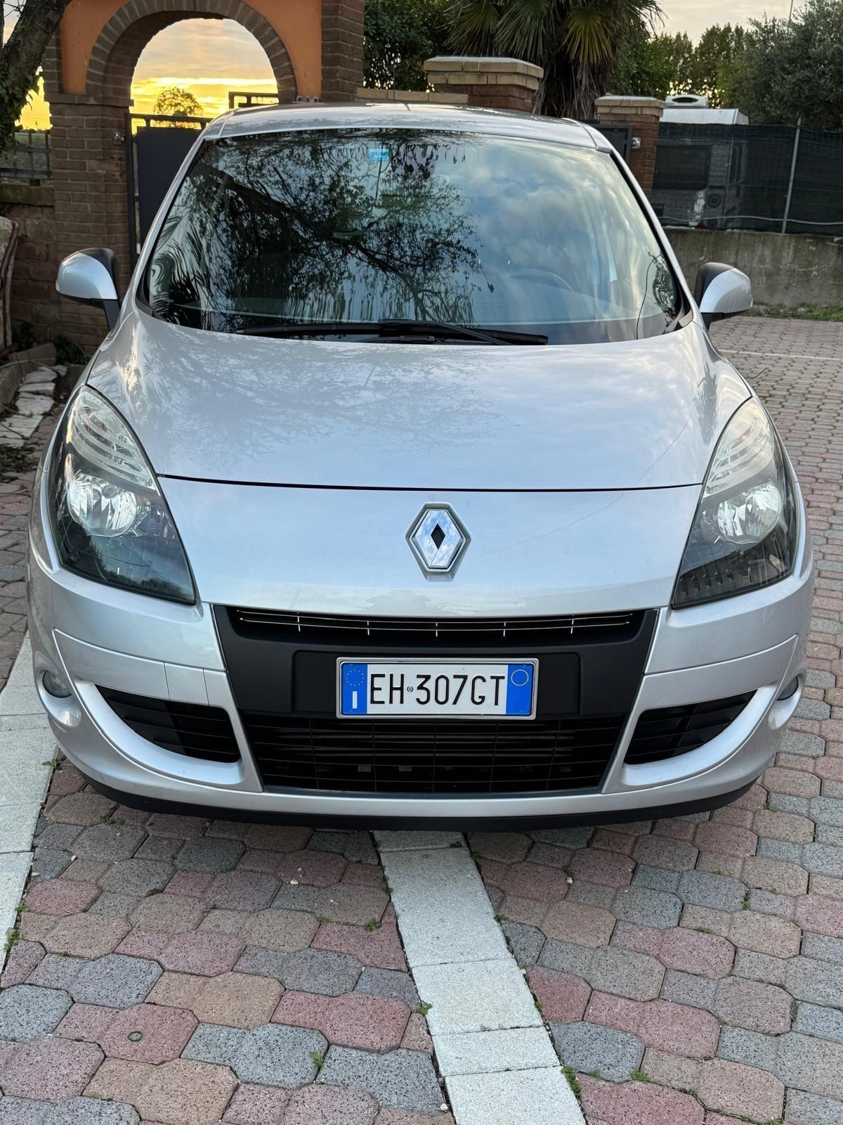 Renault Scenic Scénic X-Mod 1.5 dCi 110CV EDC Luxe