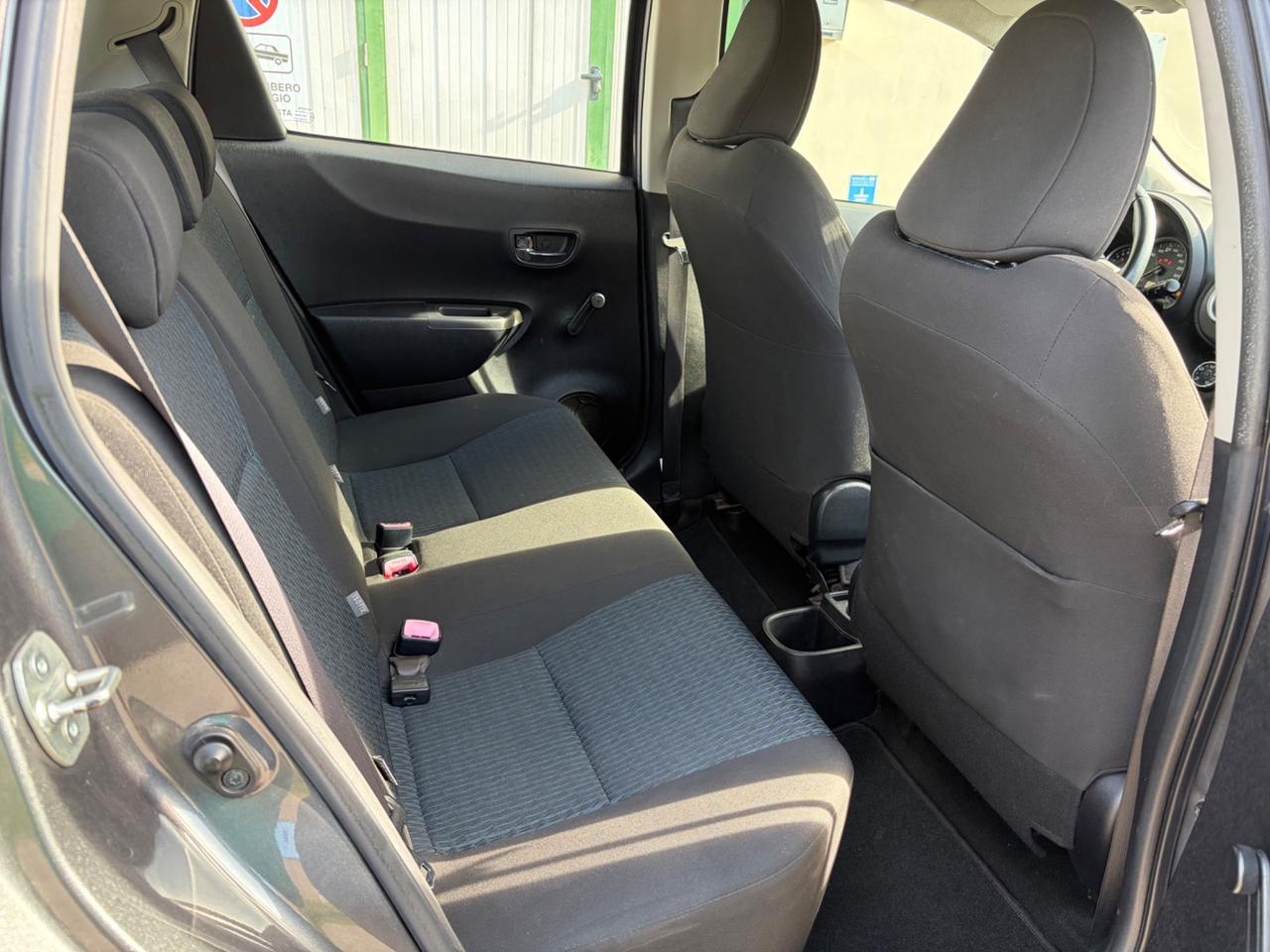 Toyota Yaris 1.0 5 porte