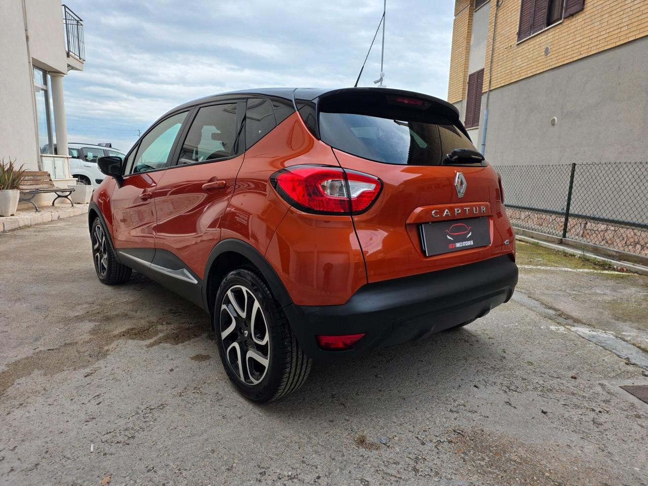 Renault Captur 1.5 dCi 90CV - CAMBIO AUTOMATICO