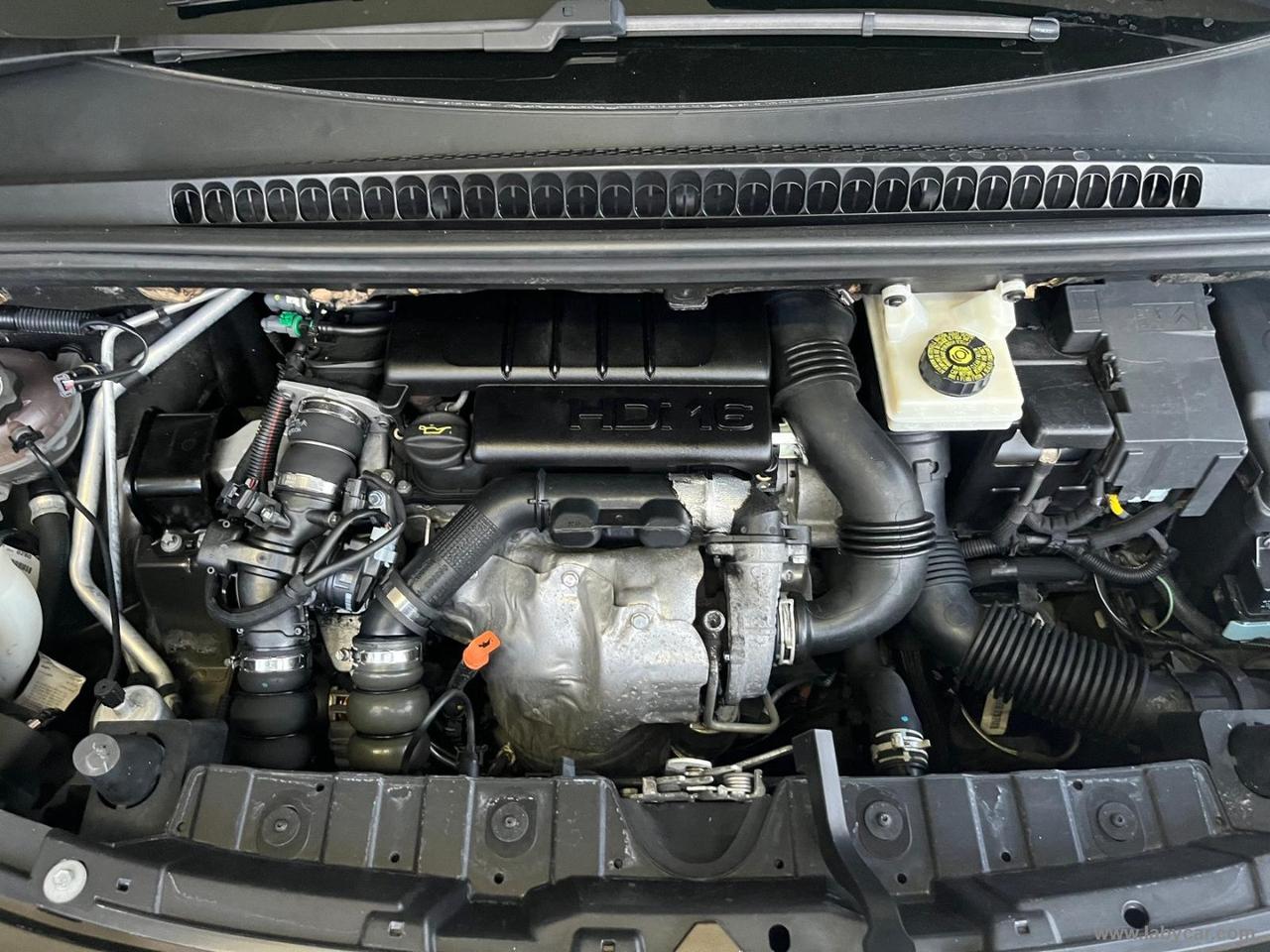 PEUGEOT 3008 1.6 HDi 110 CV ca. robot. Premium C.AUTOMATICO