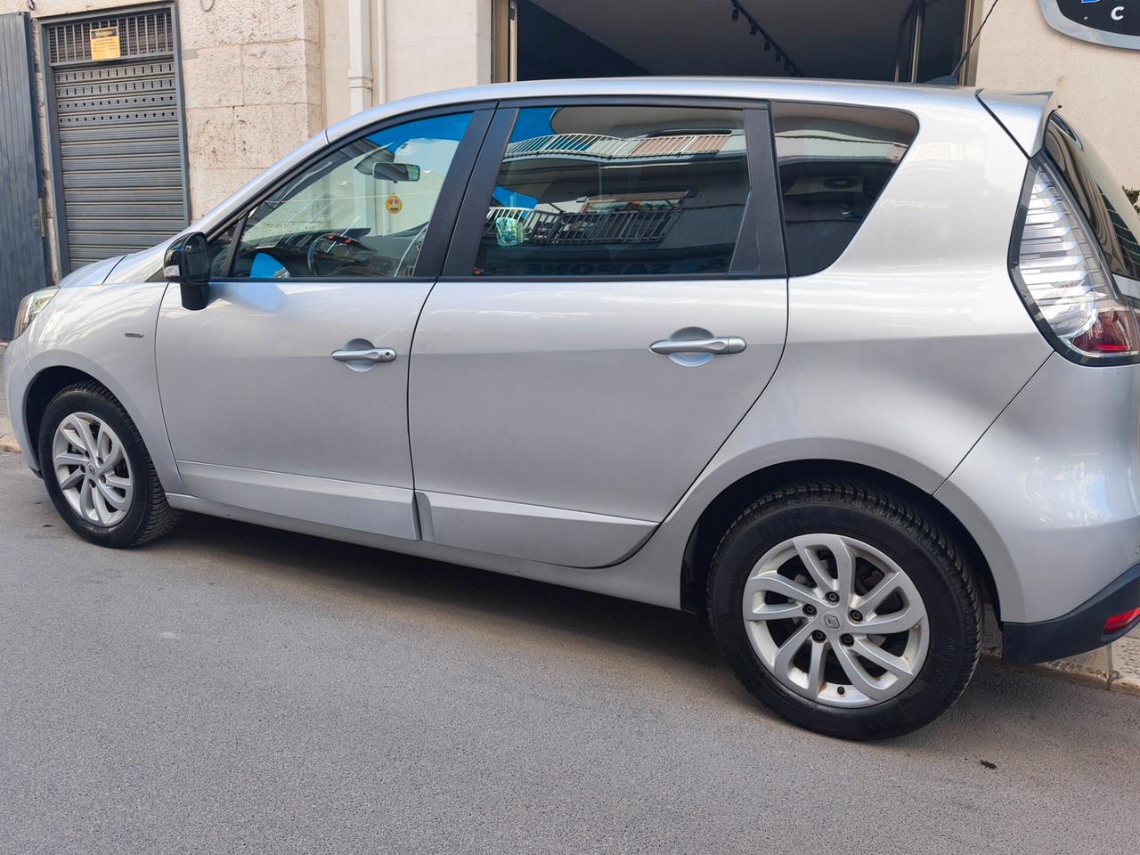 Renault Scenic XMod dCi 110 CV Energy Limited 2016