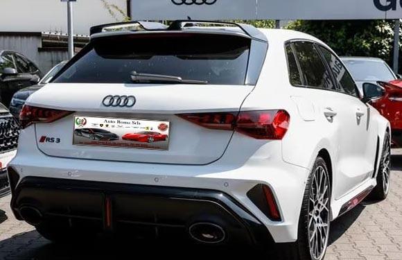 Audi RS3 Sportback sedili a guscio spoiler in carbonio matrix