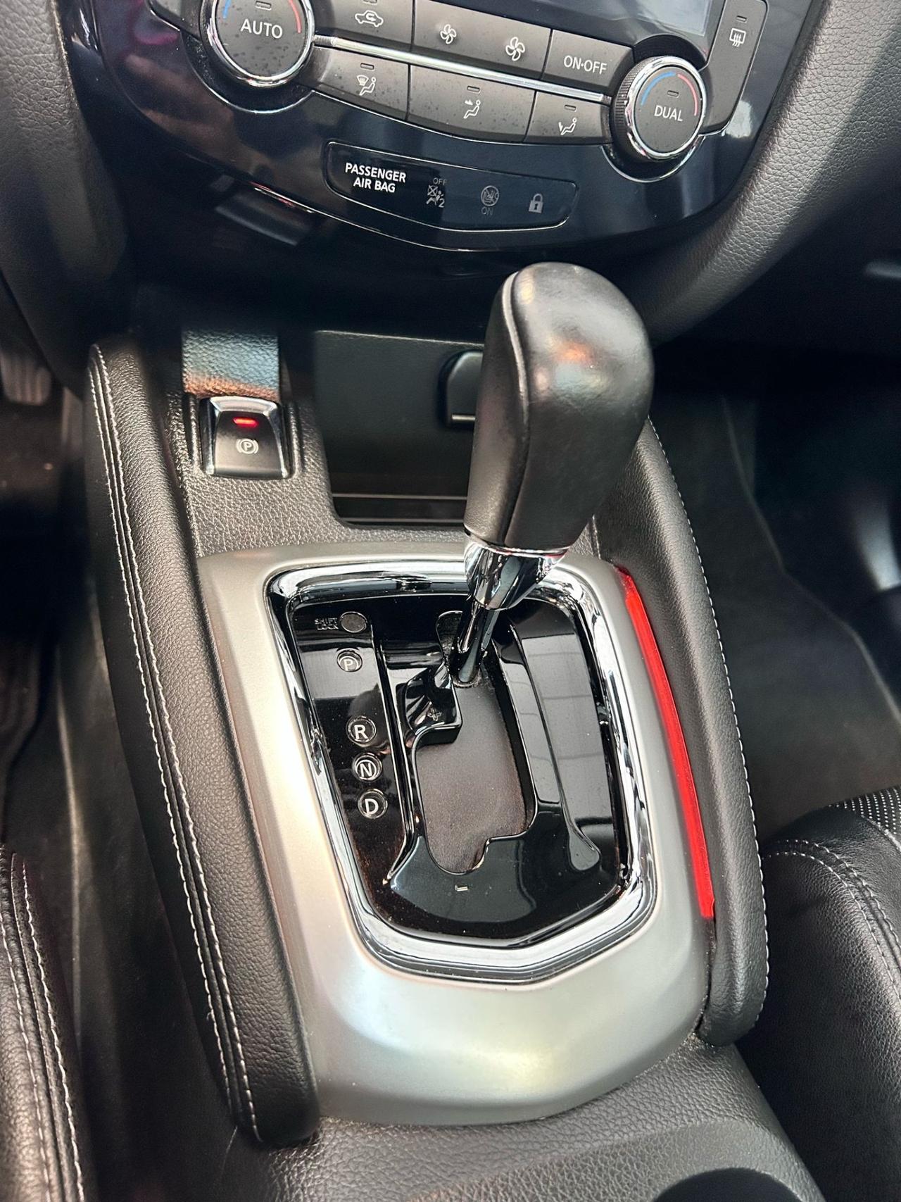 Nissan Qashqai 1.6 dCi DPF Tekna