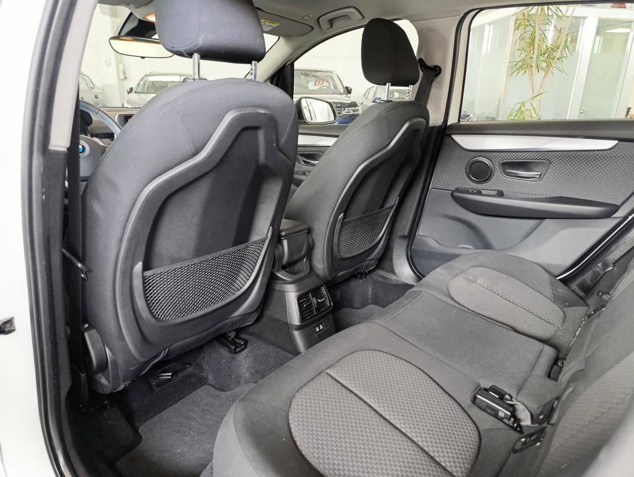 BMW 216 i Active Tourer Advantage
