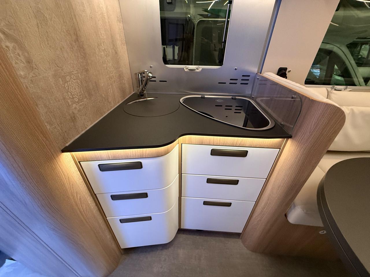 LAIKA ECOVIP L 4012 7.40 NAUTICO SUPER ACCESSORIATO