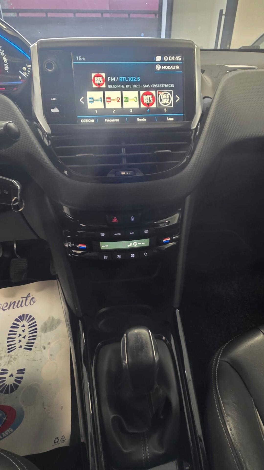 Peugeot 2008 BlueHDi 100 Allure