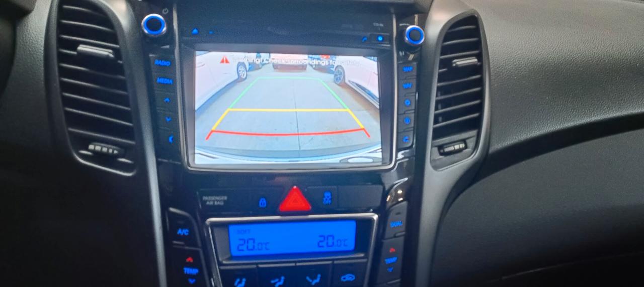 Hyundai i30 Wagon 1.6 CRDi SOLO 120MILA KM!!!!!!!!