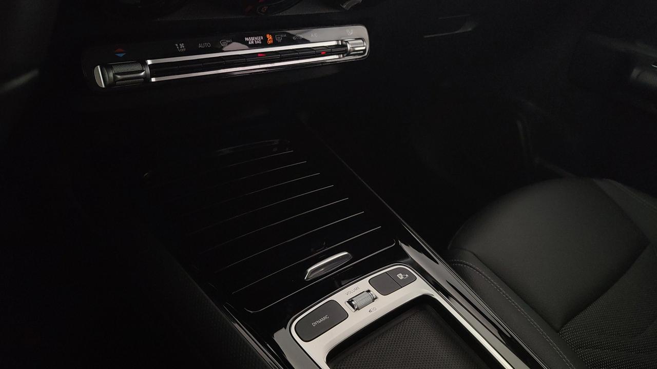 Mercedes-Benz GLB 180 d Advanced auto