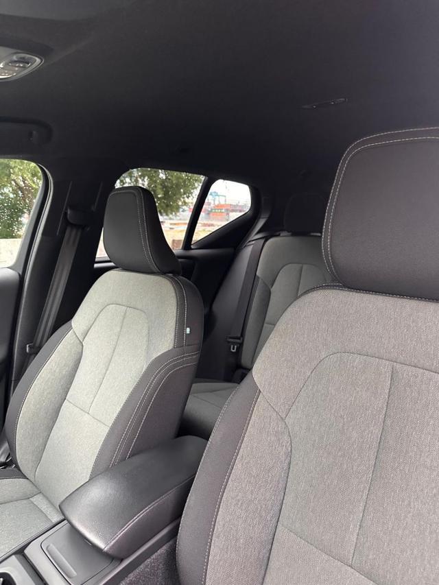 VOLVO XC40 T2 automatico Essential