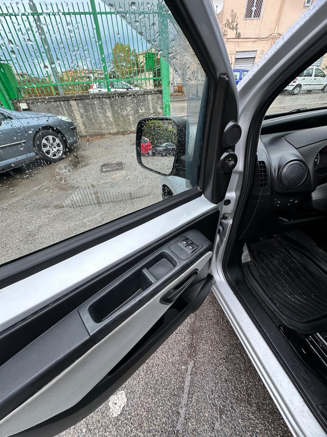 Fiat Qubo 1.4 8V 77 CV Dynamic Natural Power