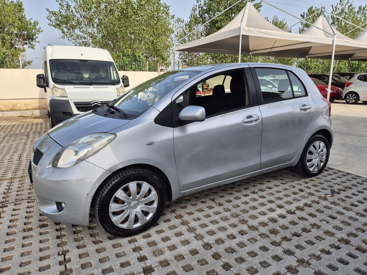 Toyota Yaris 1.3 5 porte