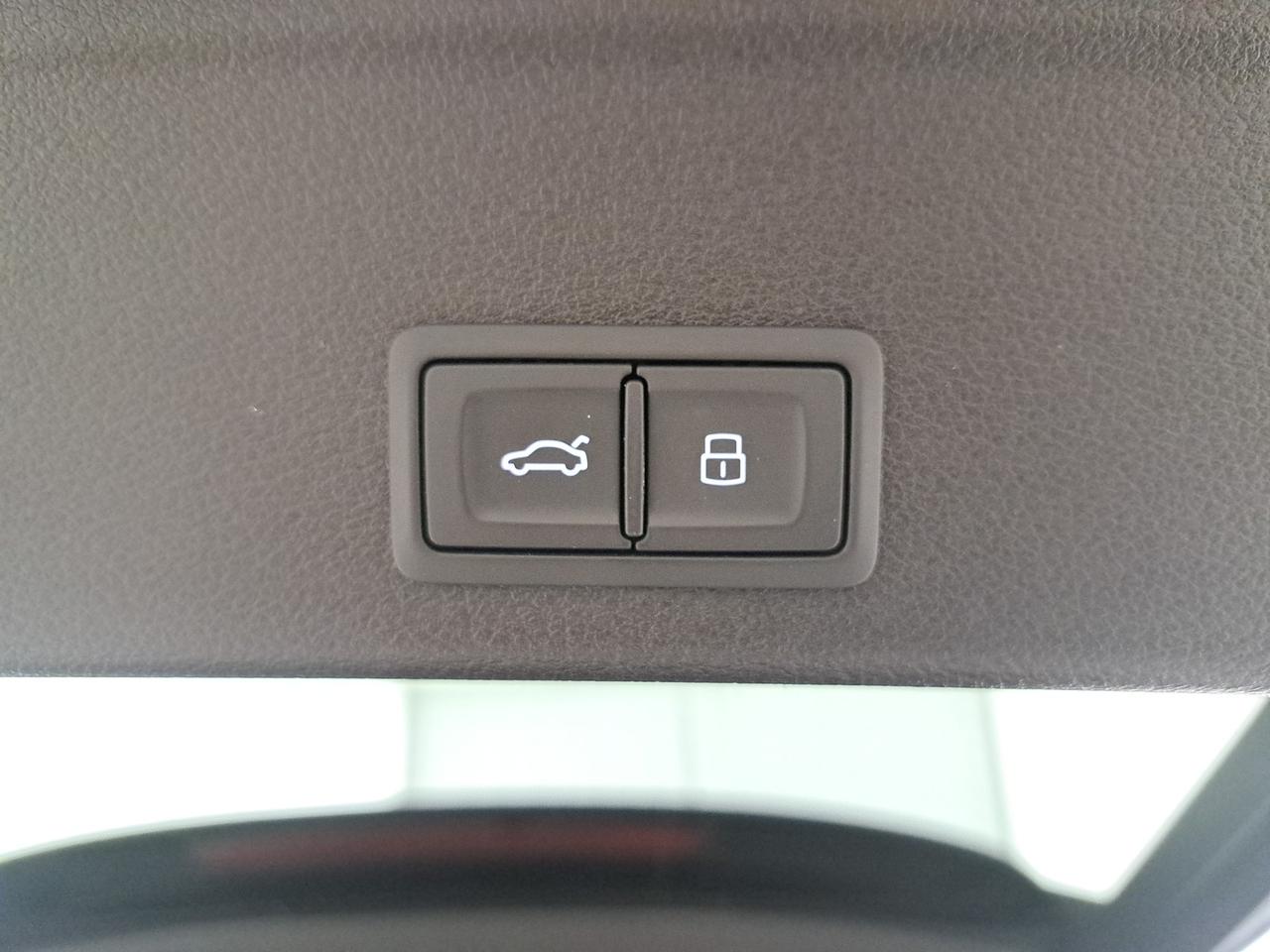 Audi A4 avant 40 2.0 tdi mhev s line edition 204cv s-tronic