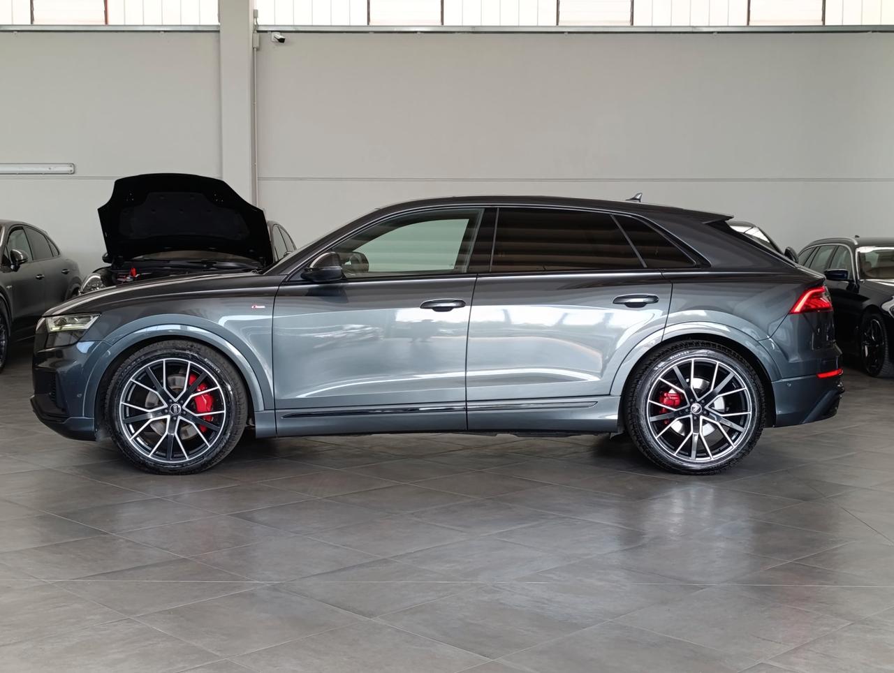 Audi Q8 55 3.0 tfsi mhev Sport quattro tiptronic