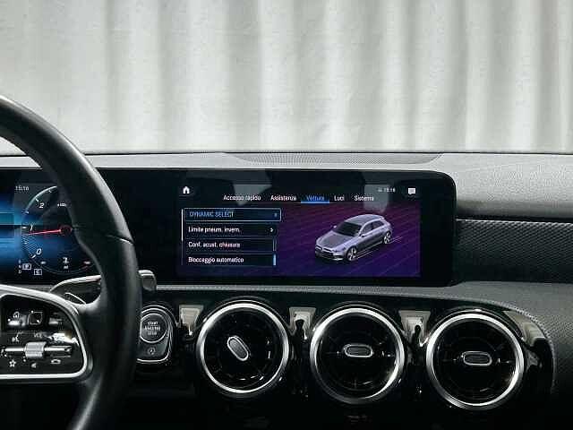 Mercedes-Benz A 180 A 180 d Automatic Sport