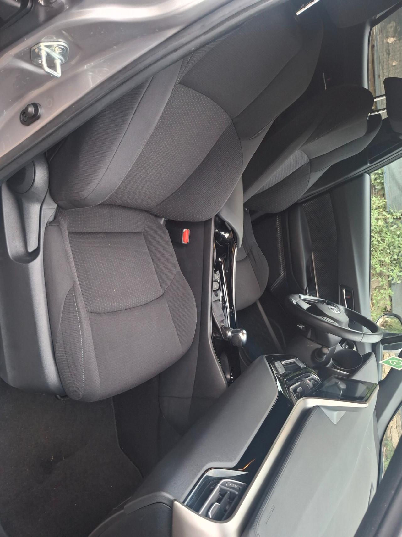 Toyota C-HR 1.8 Hybrid E-CVT Style