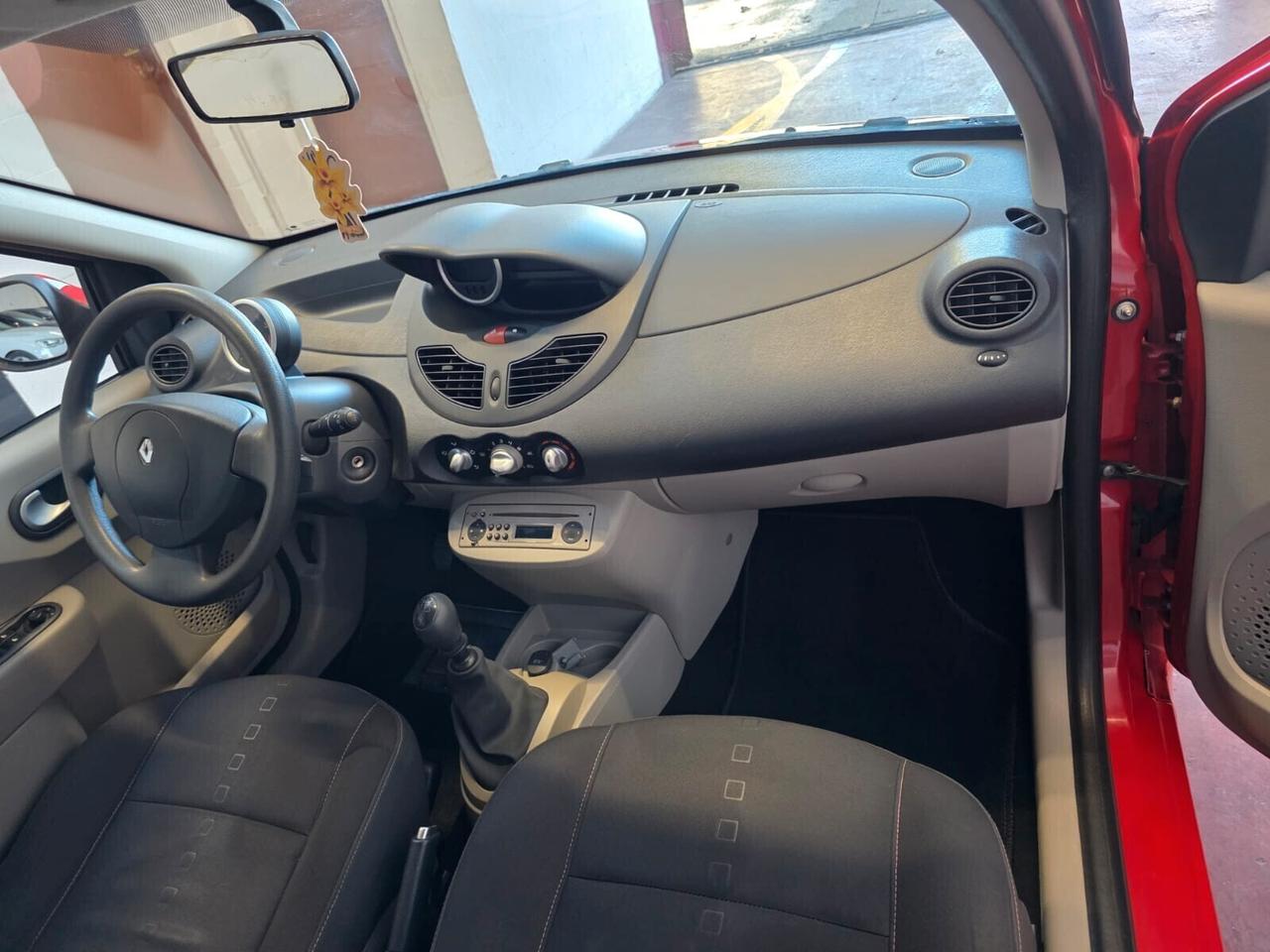 Renault Twingo 1.2 8V Dynamique 77. 000KM BENZINA NEOPAT