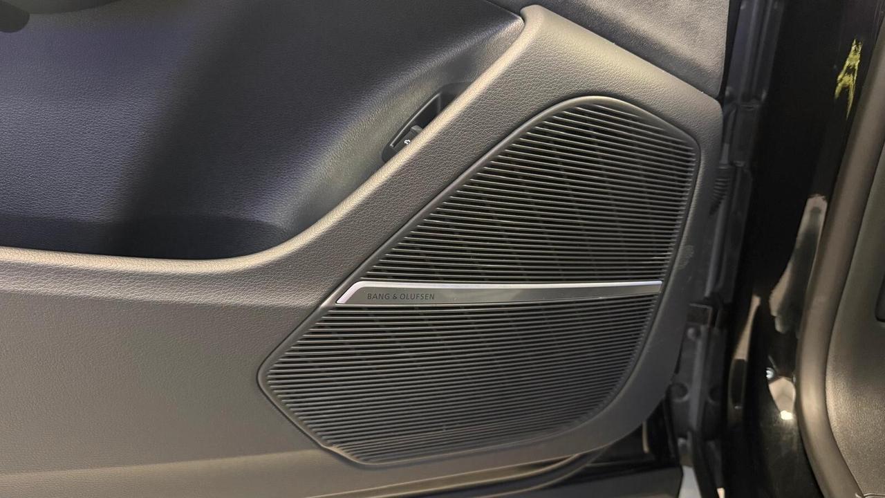 AUDI Q8 SUV TDI QUATTRO S-LINE EDITION 2025