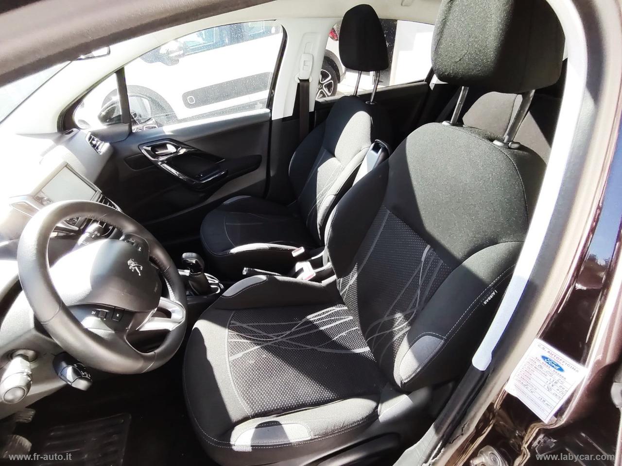 PEUGEOT 208 1.2 VTi 82 CV 5p. Allure