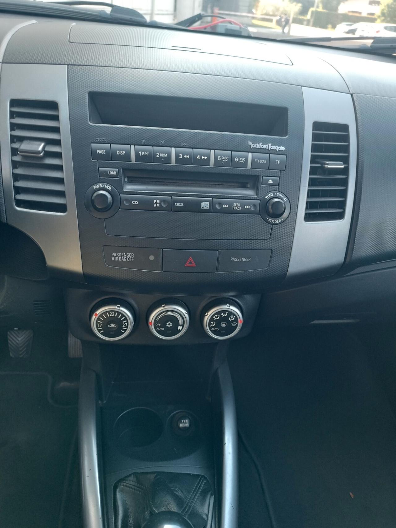 Mitsubishi Outlander 2.0 diesel 7 posti