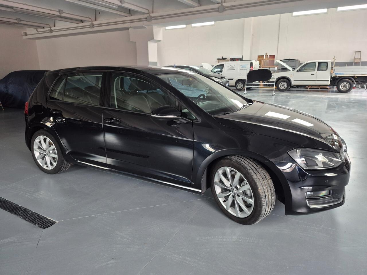 Volkswagen Golf Business 2.0 TDI DSG 5p. Highline BlueMotion Tech.
