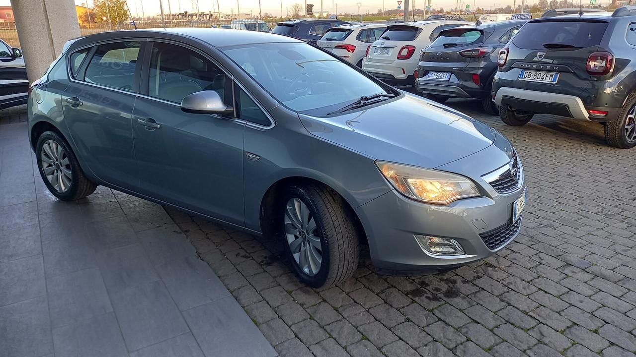 Opel Astra 1.7 CDTI 125CV 5 porte Cosmo