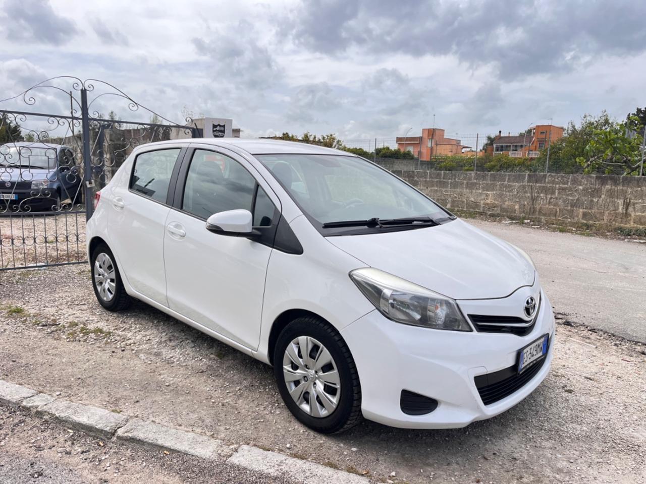 Toyota Yaris 1.4 D-4D 5 porte Active