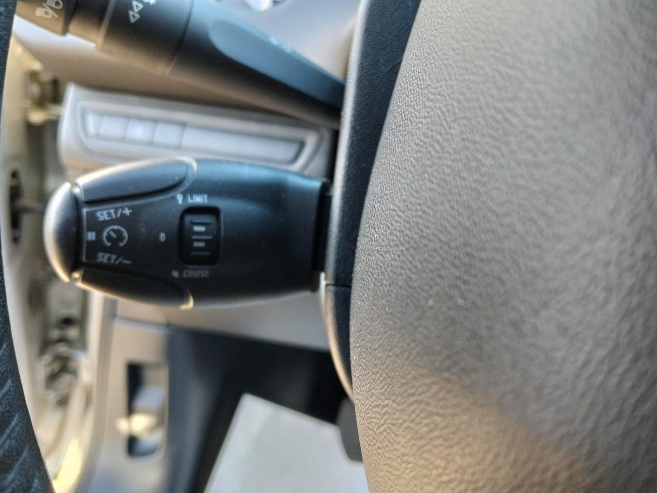 Peugeot 208 PureTech 82 5 porte Allure*Cerchi*Mirror Link*Euro 6