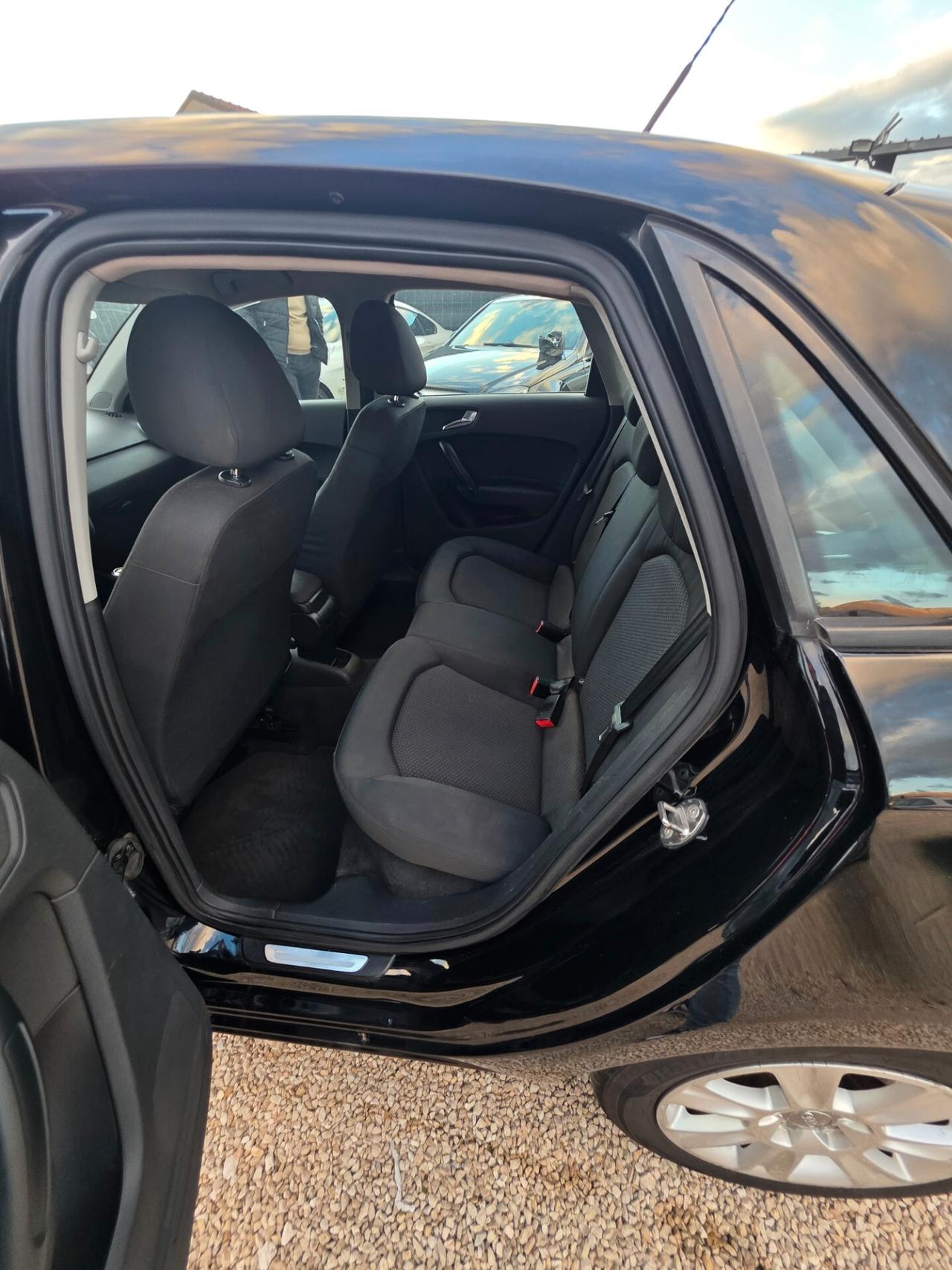 Audi A1 SPB 1.6 TDI Ambition neopatentati