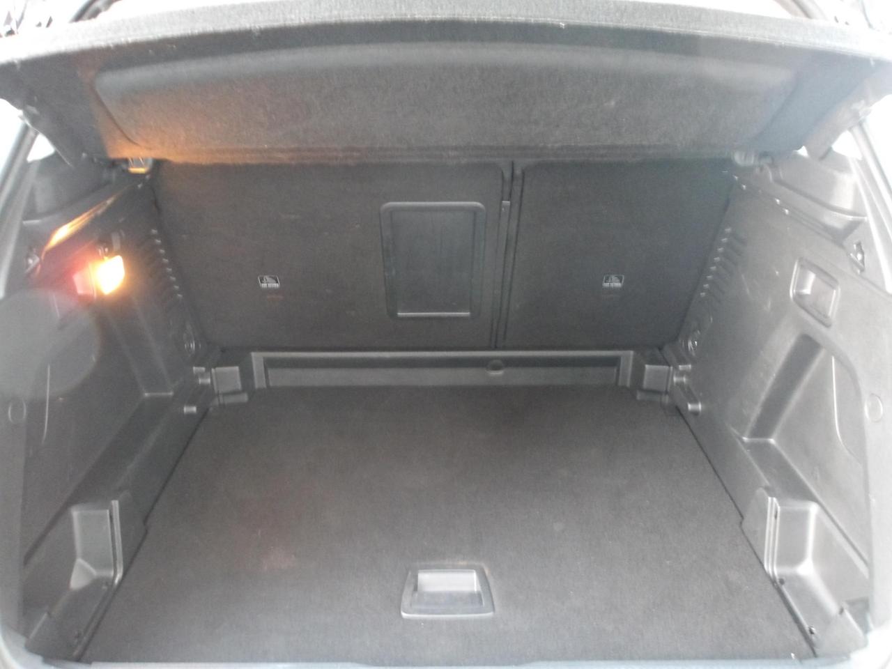 Peugeot 3008 3008 1.5 bluehdi Business s&s 130cv eat8