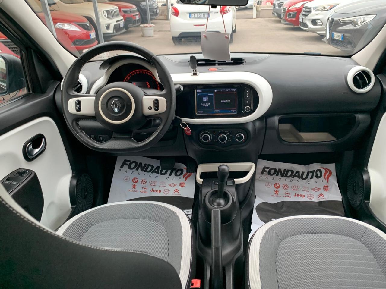 Renault Twingo SCe EDC La Parisienne