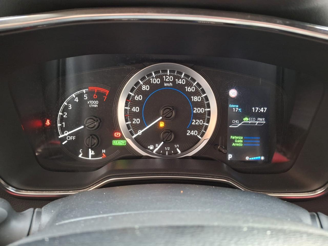 Toyota Corolla TS 1.8 Hybrid Business